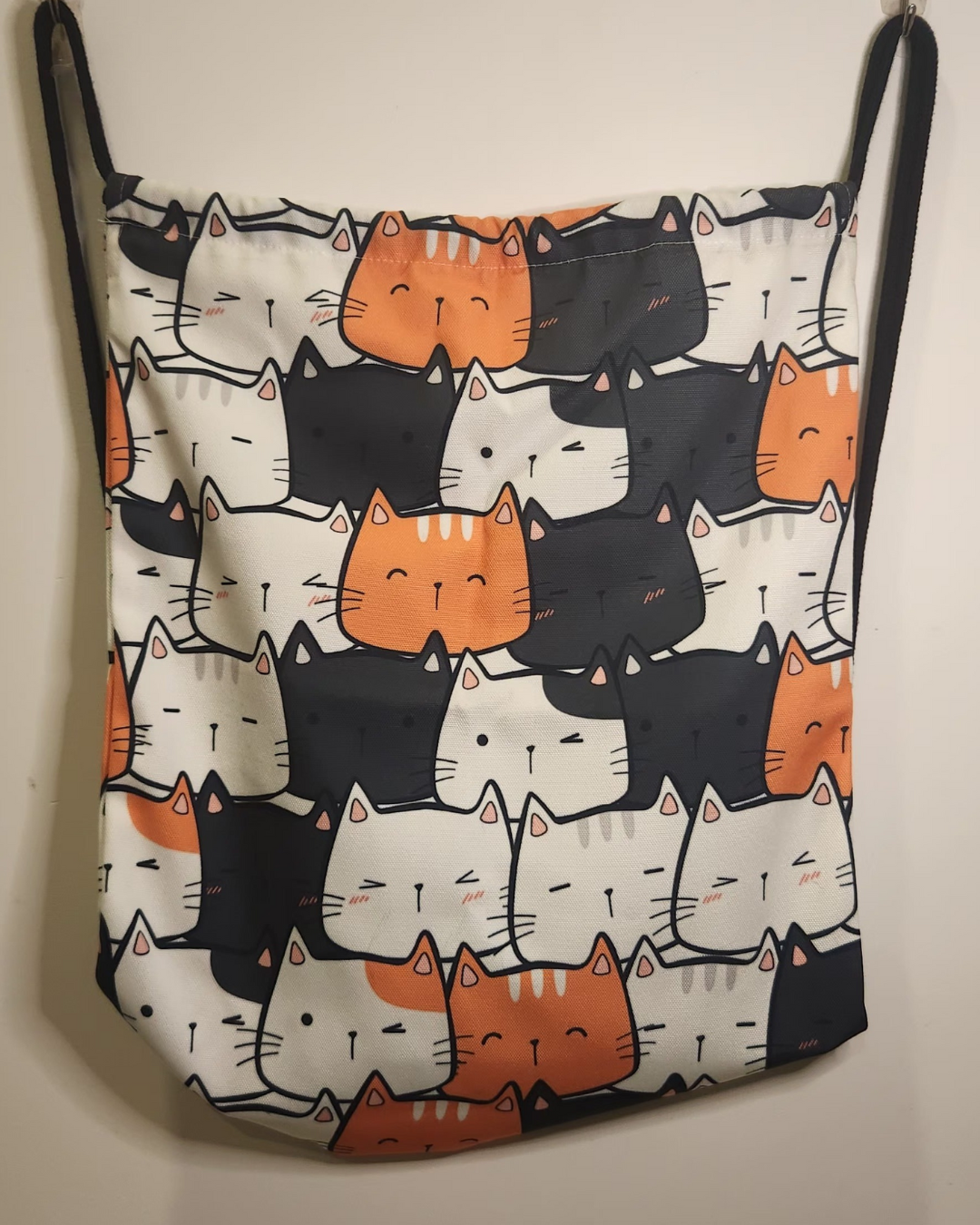 Find My Cat Drawstring Bag